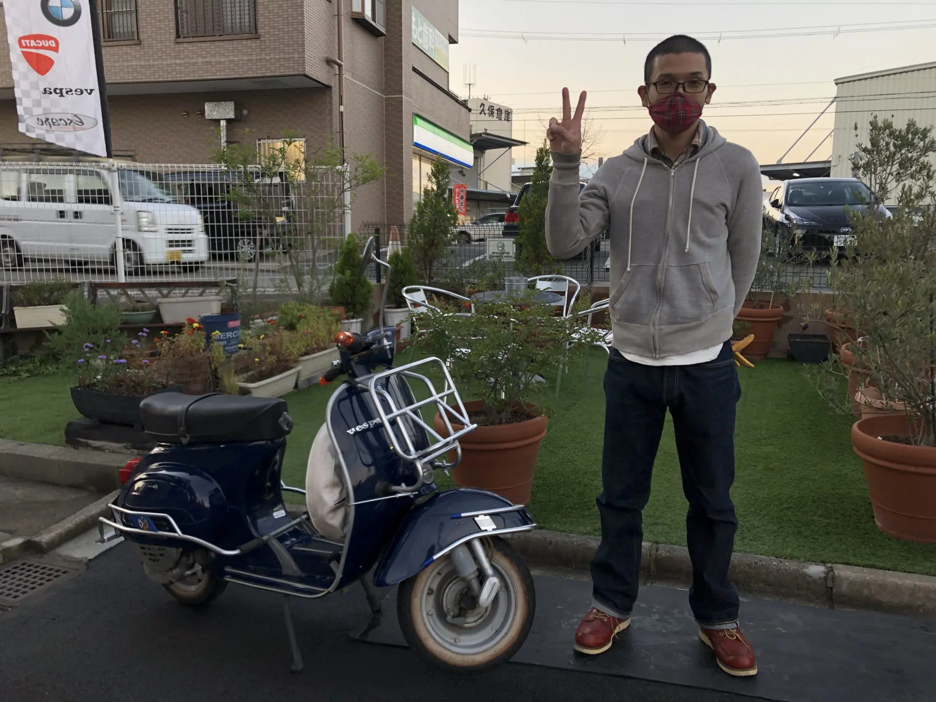 スタッフKEI】VESPA 50s 85ccボアアップ納車！ – Escape Blog