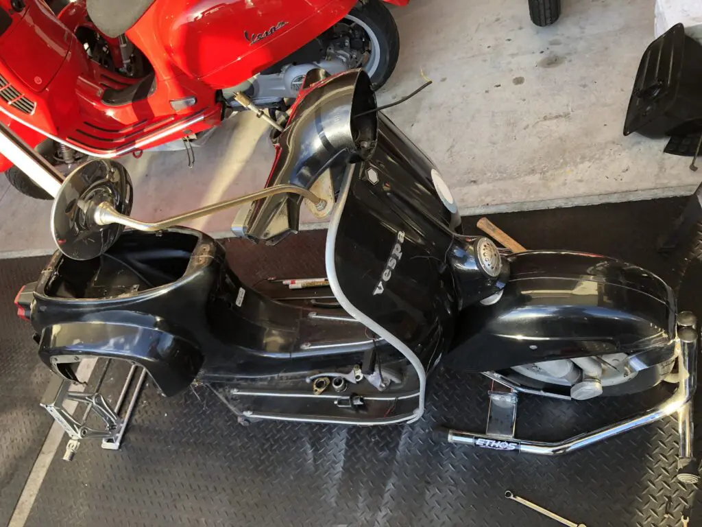 スタッフKEI】 フルレス日記 VESPA 50S #1 – Escape Blog