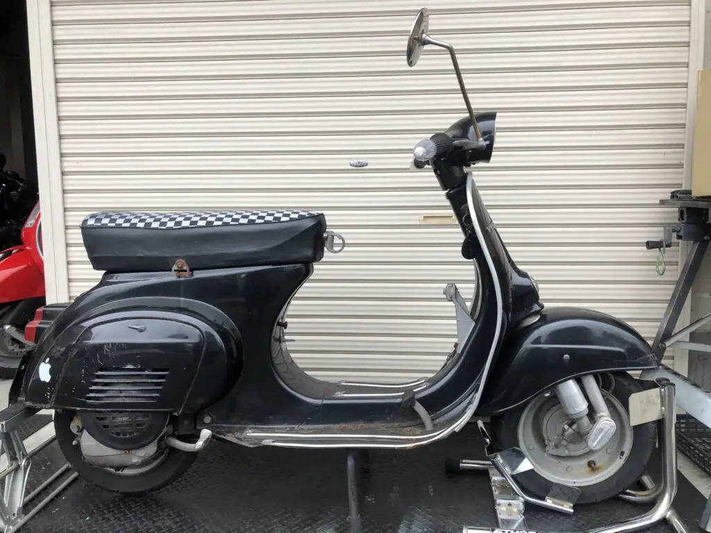 スタッフKEI】 フルレス日記 VESPA 50S #1 – Escape Blog