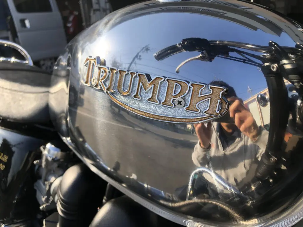 スタッフKEI】 カスタムブログ「TRIUMPH ボンネビルT100」前編