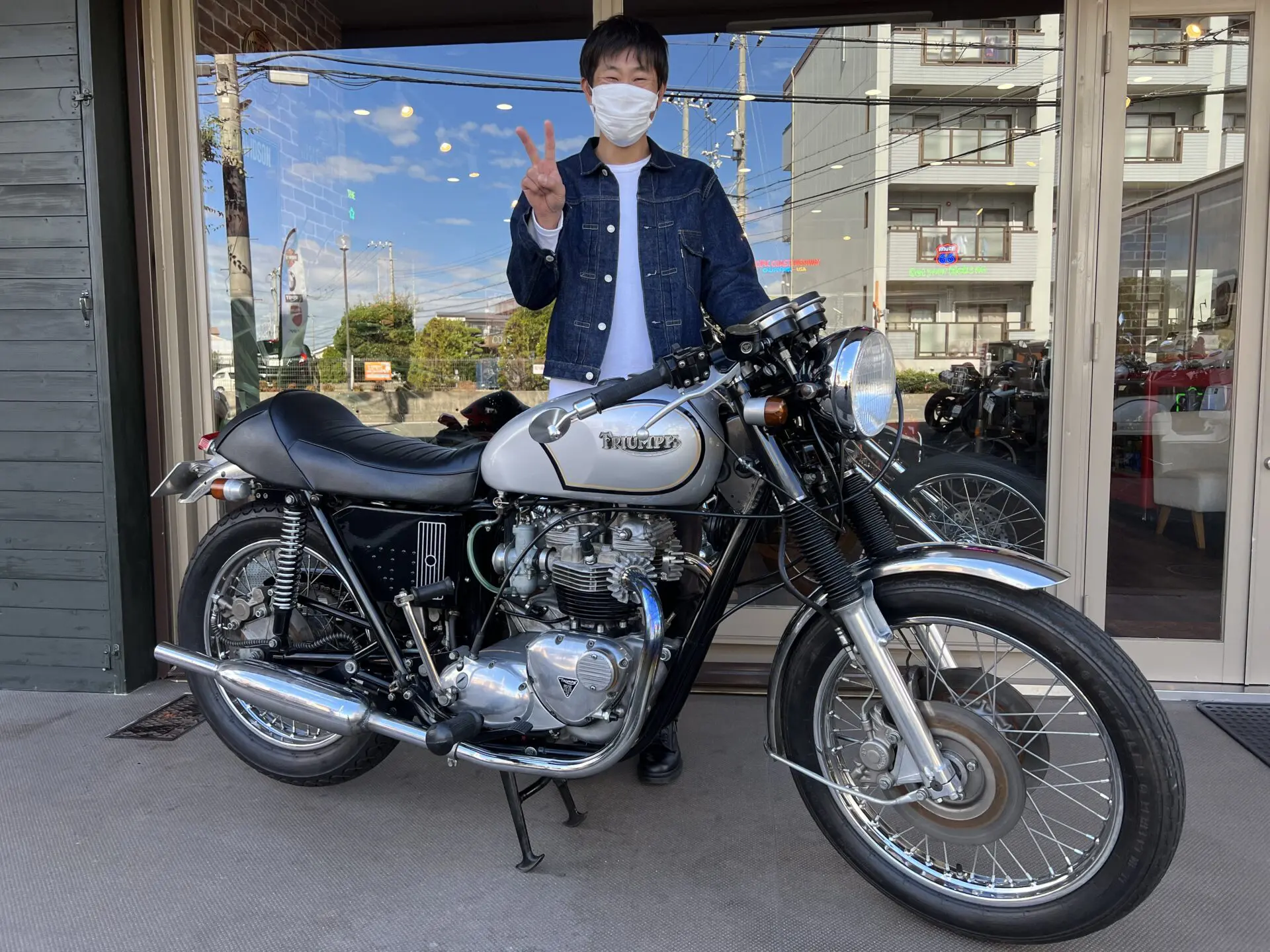 スタッフKEI】TRIUMPH ボンネビルT140ES納車！ – Escape Blog