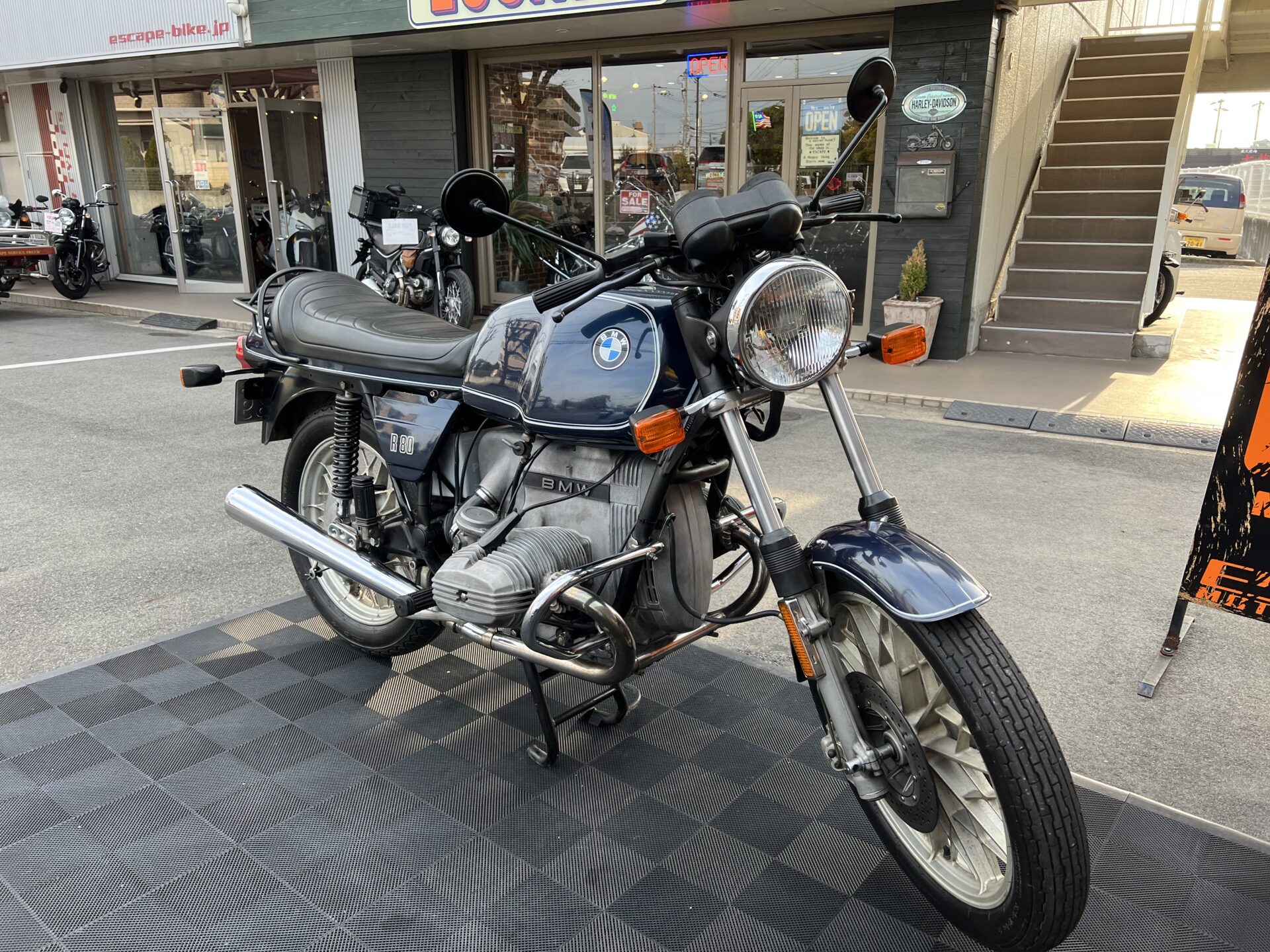 【スタッフKEI】BMW R80/7 納車！ – Escape Blog