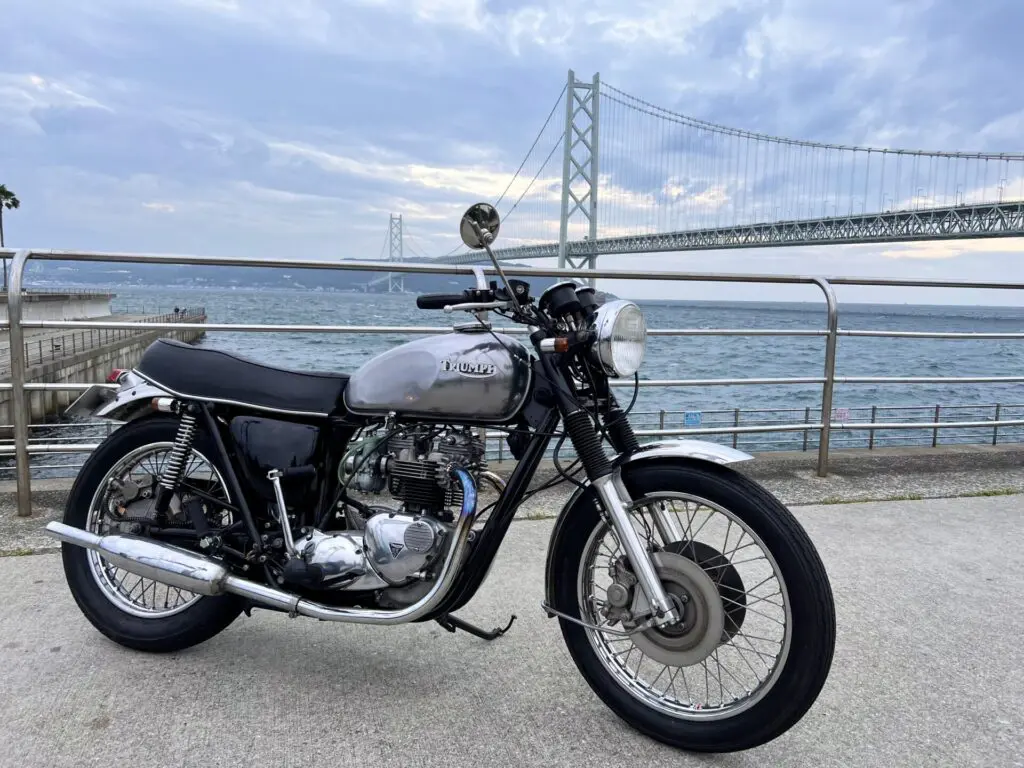 スタッフKEI】TRIUMPHボンネビルT140ESエスケープカスタム納車