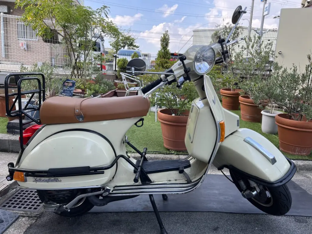 ベスパ 整備済み絶好調 名車  Vespa PX200FL2 交換可 VESPA PX200FL2 ペパーミントグリーン | Escape Bike
