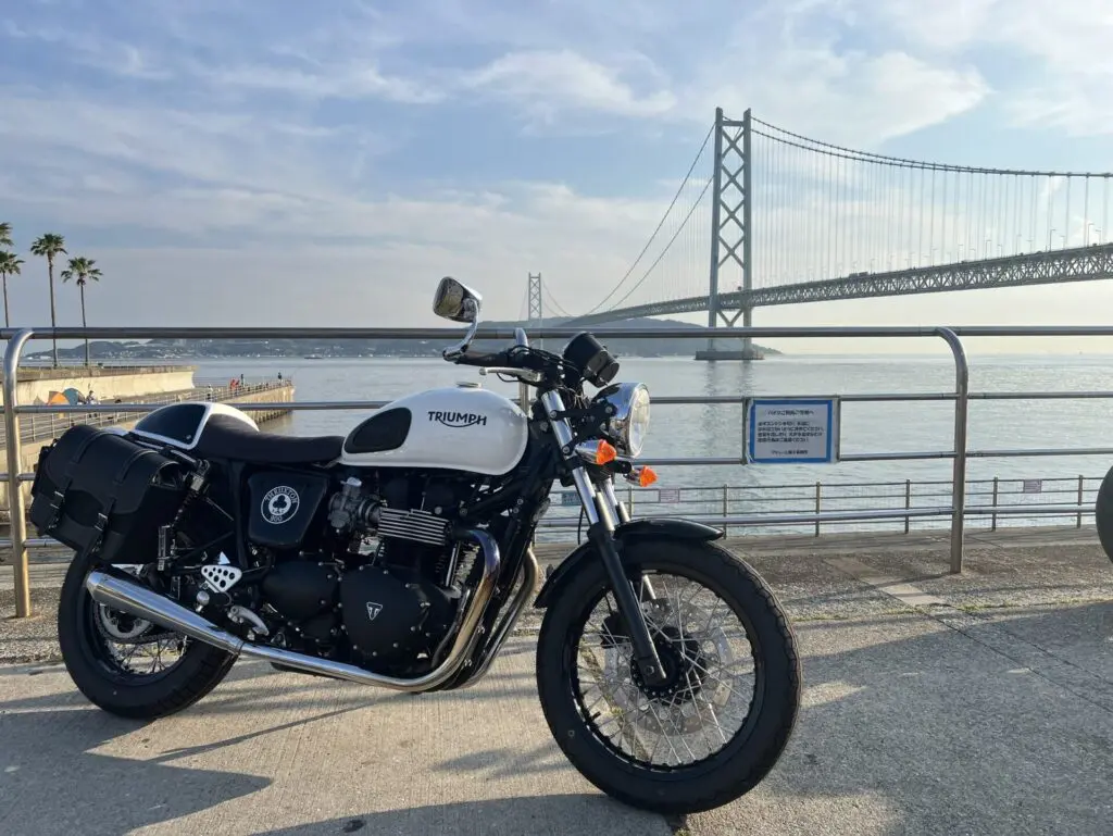 スタッフMARCH] TRIUMPH スラクストン ACEスペシャルエディション納車