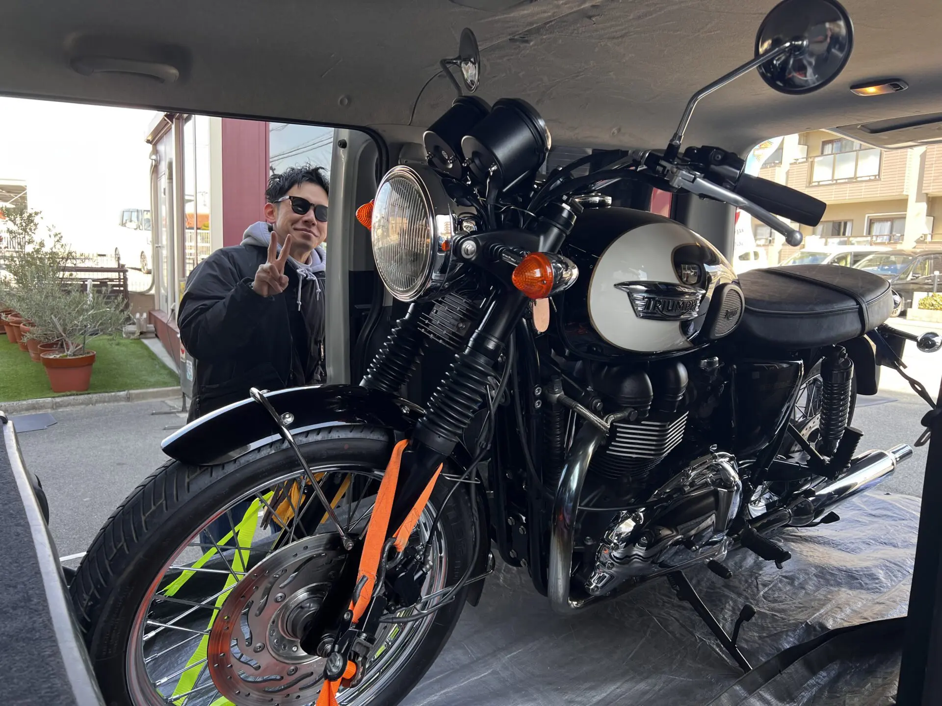 2026年記念すべき1台目の納車はボンネビルT100！ – Escape Blog
